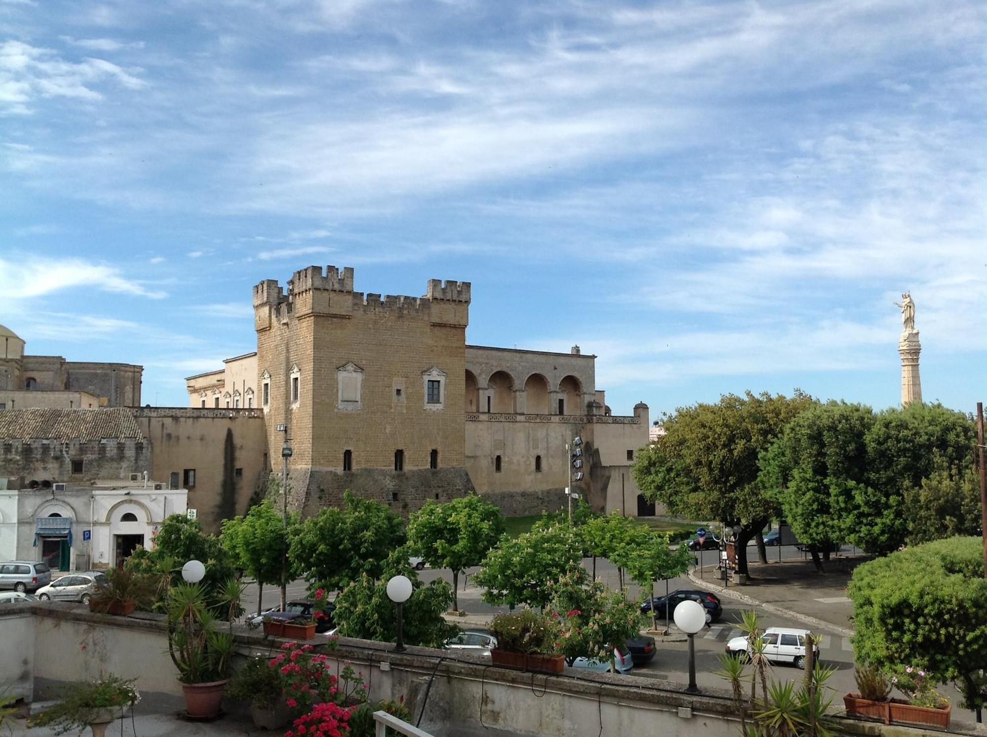 Hotel Castello Mesagne Ngoại thất bức ảnh