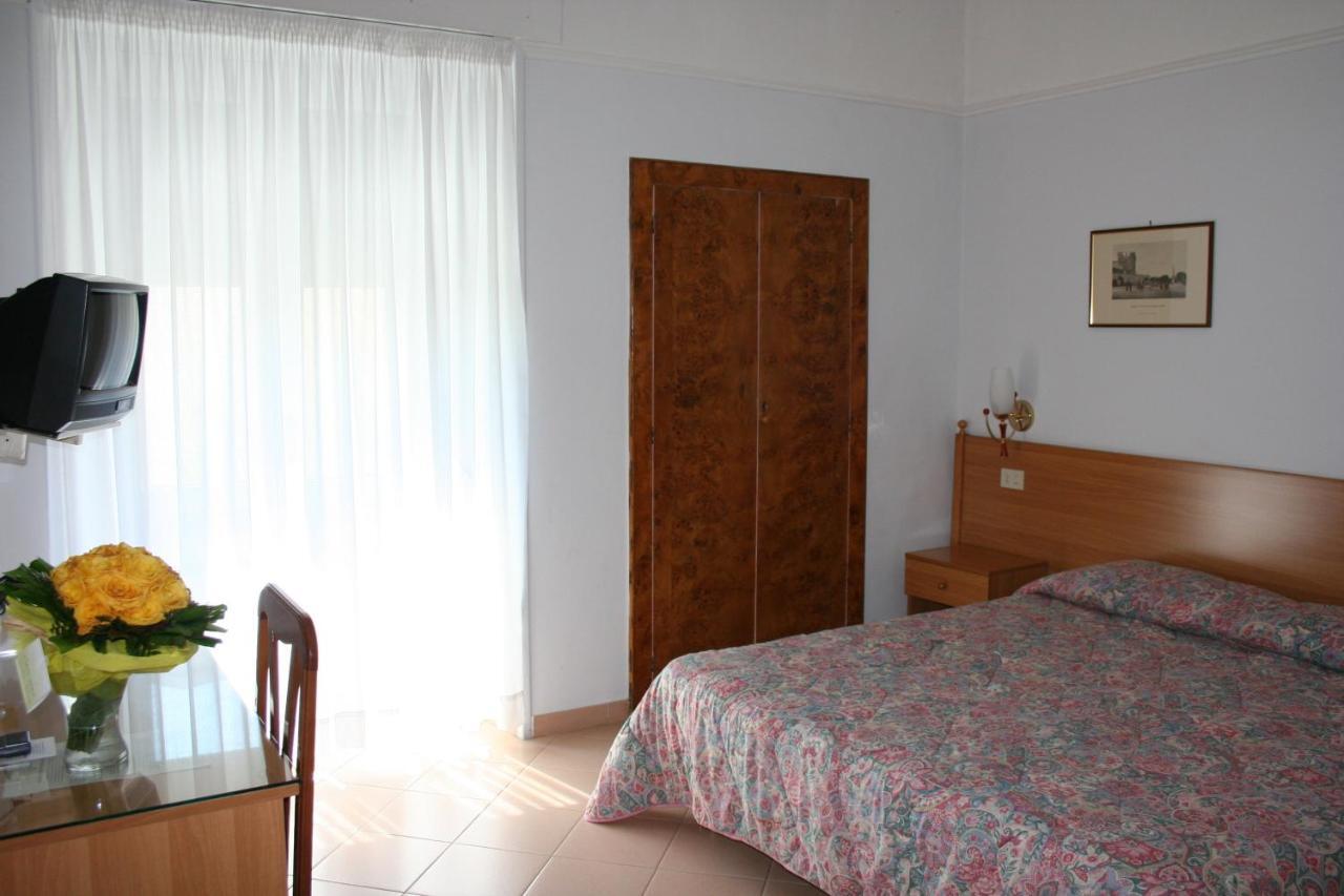 Hotel Castello Mesagne Phòng bức ảnh