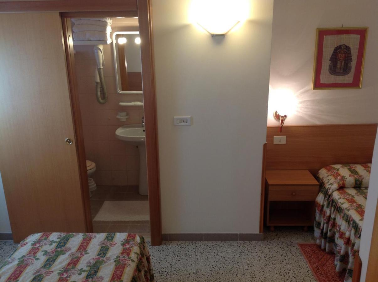 Hotel Castello Mesagne Phòng bức ảnh
