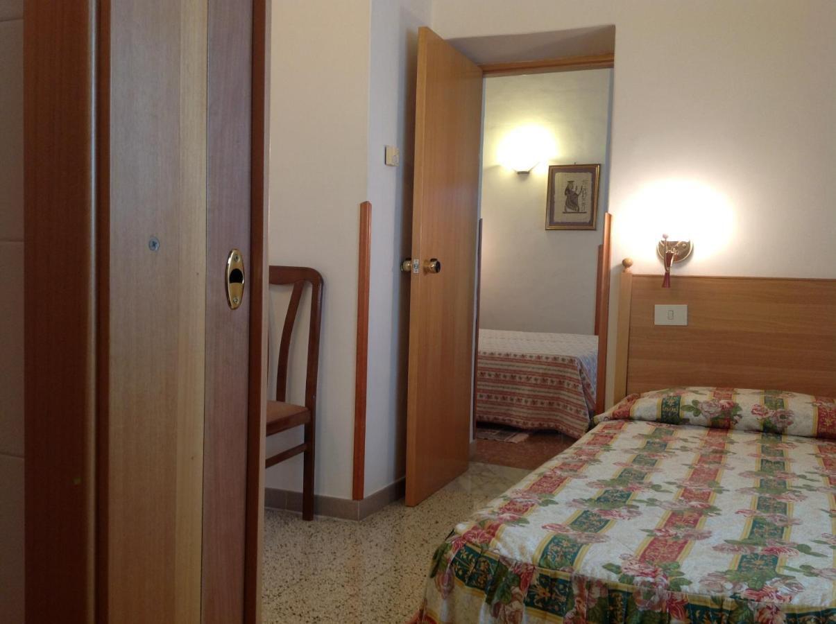 Hotel Castello Mesagne Phòng bức ảnh
