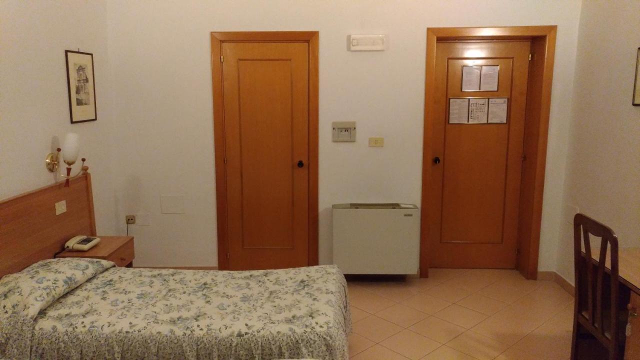 Hotel Castello Mesagne Phòng bức ảnh